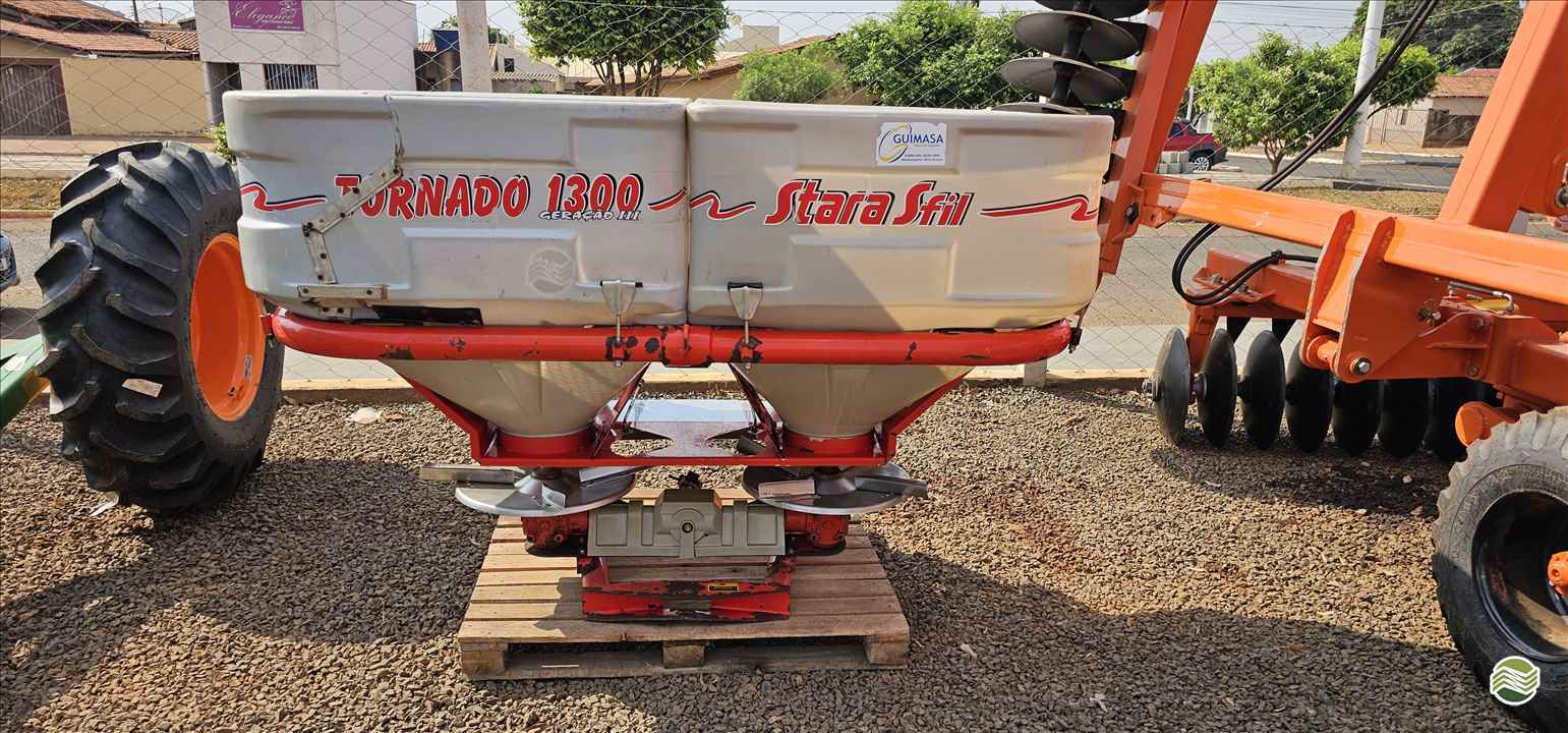 IMPLEMENTOS AGRICOLAS DISTRIBUIDOR CALCÁRIO 1000 Kg Pró Campo Concessionária Stara - Rondonópolis RONDONOPOLIS MATO GROSSO MT